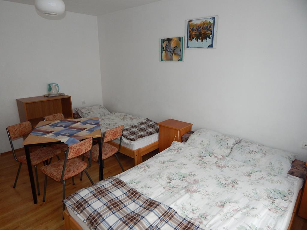 Apartament I Pokoje Aura Dom Wczasowy دارووفكو الغرفة الصورة