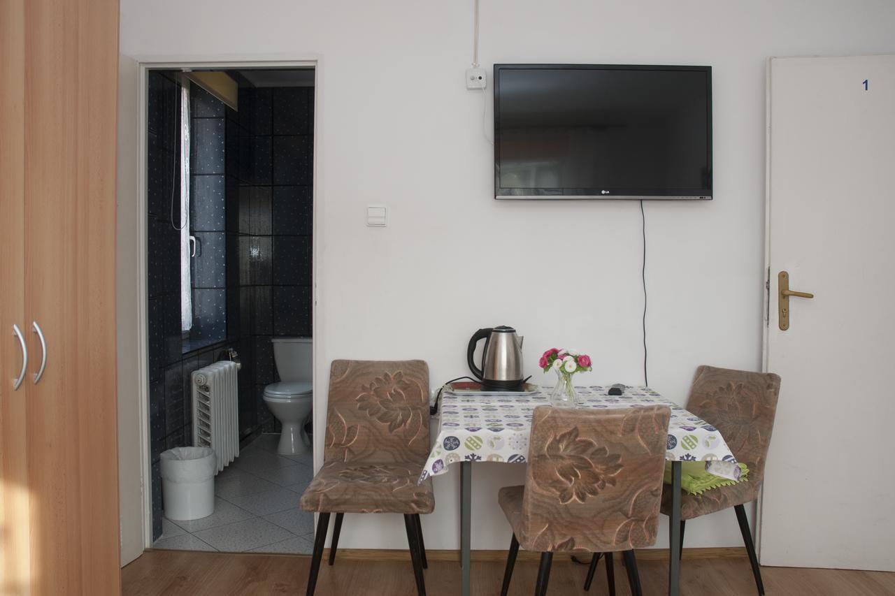 Apartament I Pokoje Aura Dom Wczasowy دارووفكو المظهر الخارجي الصورة